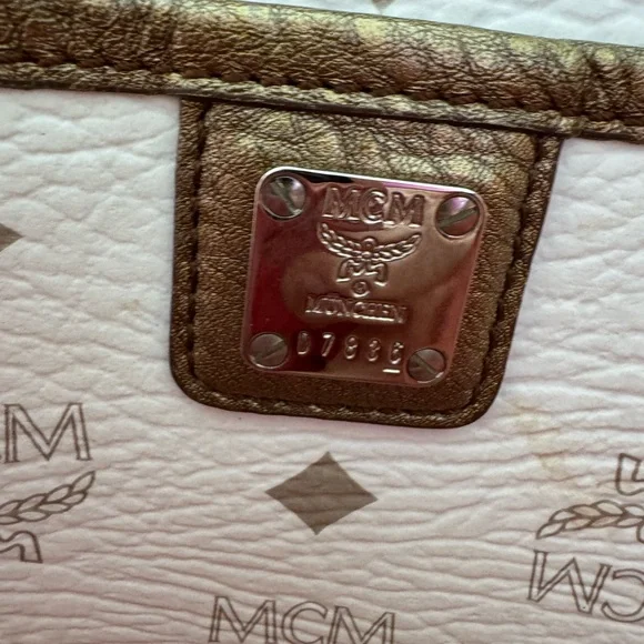 MCM Princess Lion Shopper Tote Ivory and Metallic with COA - Picture 14 of 16